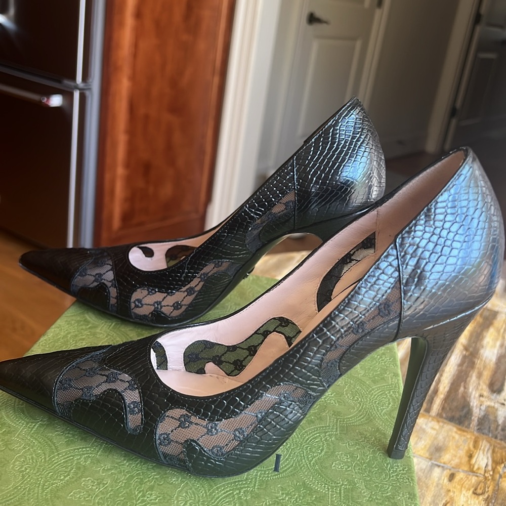 Gucci Python Calf Leather Pumps - image 2